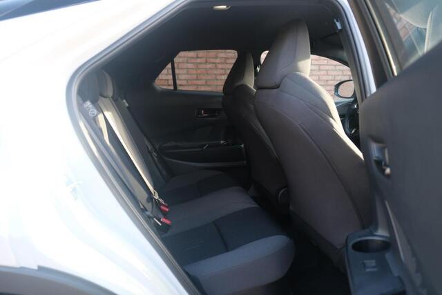Toyota C-HR 1.8 Hybrid 140pk CVT Dynamic | App Connect | Climate | Adaptive Cruise | Keyless | Blind Spot | Camera | Winter Pakket