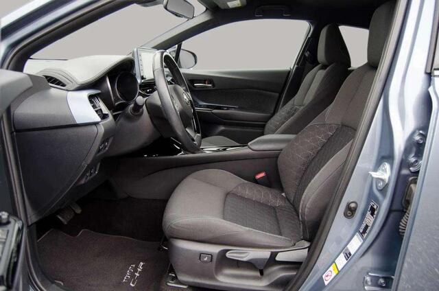 Toyota C-HR 1.8 HYBRID 122PK TEAM D NAVI-CARPLAY CAMERA PDC V+A AFN-TREKHAAK STOELVERWARMING 18 INCH