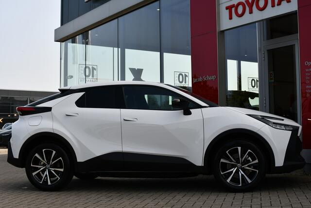 Toyota C-HR 2.0 Plug-in Hybrid 220 Dynamic Automaat 223pk | Nieuw | Direct uit voorraad leverbaar | Stoel- & Stuurverwarming |