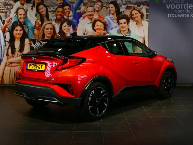 Toyota C-HR 2.0 Hybrid GR-Sport *1e eigenaar!* *Parkeerassistent* - Cruise, stoelverwarming, navi