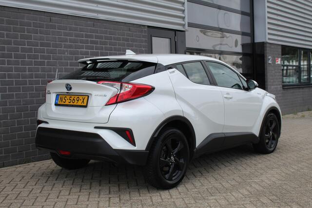 Toyota C-HR 1.8 Hybrid Dynamic / Camera / Navigatie
