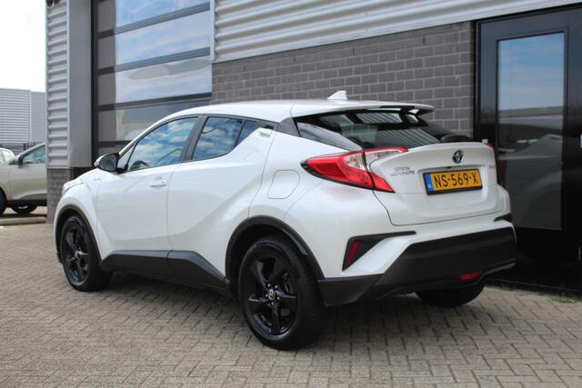 Toyota C-HR 1.8 Hybrid Dynamic / Camera / Navigatie