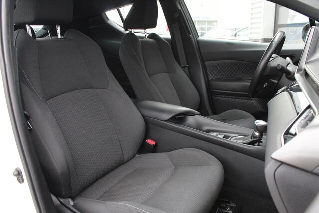 Toyota C-HR 1.8 Hybrid Dynamic / Camera / Navigatie