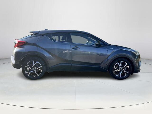 Toyota C-HR 1.8 Hybrid Style | Navigatie | Dode hoek waarschuwing | Stoelverwarming | Parkeersensoren |