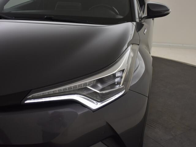 Toyota C-HR 1.8 Hybrid Bi-Tone | PDC | BSM |