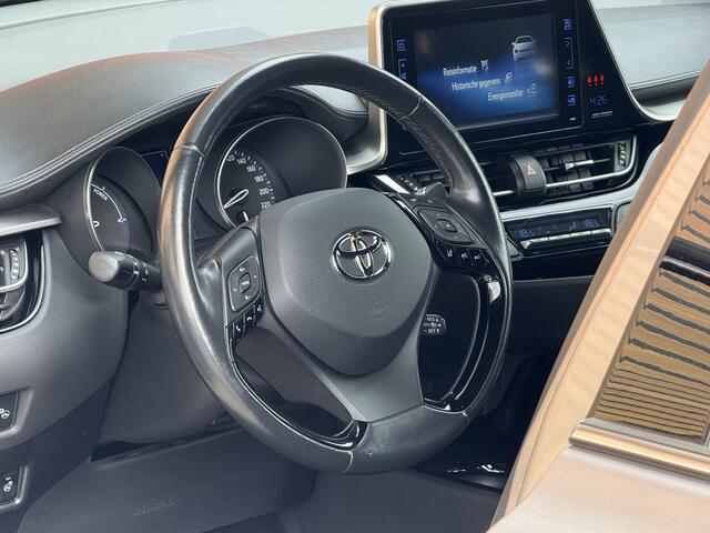 Toyota C-HR 1.8 Hybrid Style Adapt. Cruise / Dodehoek / Navi / Camera / Volledig Onderhouden / Lm Velgen / Trekhaak