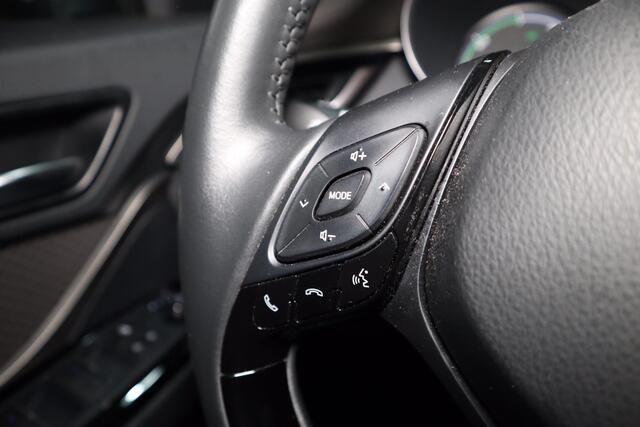 Toyota C-HR 2.0 Hybrid Launch Edition 184pk | JBL | Dealer onderhouden |
