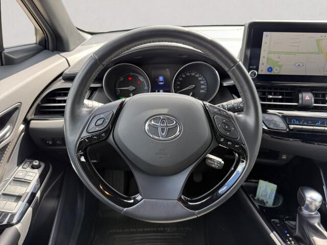 Toyota C-HR 2.0 Hybrid TEAM D | TREKHAAK | NAVIGATIE | APPLE/ANDROID
