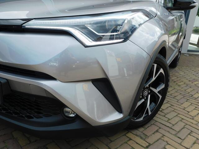 Toyota C-HR 1.8 Hybrid Bi-Tone | LEDER | JBL | LED
