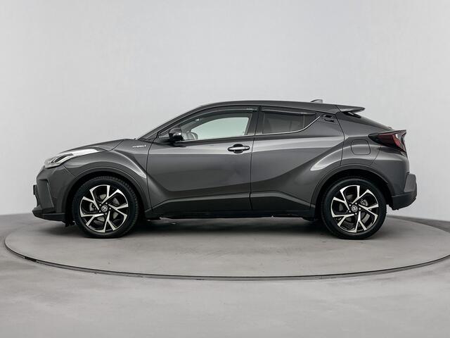 Toyota C-HR 1.8 Hybrid Dynamic Limited | Navi | Stoel-/Stuurverwarming | Metaallak |