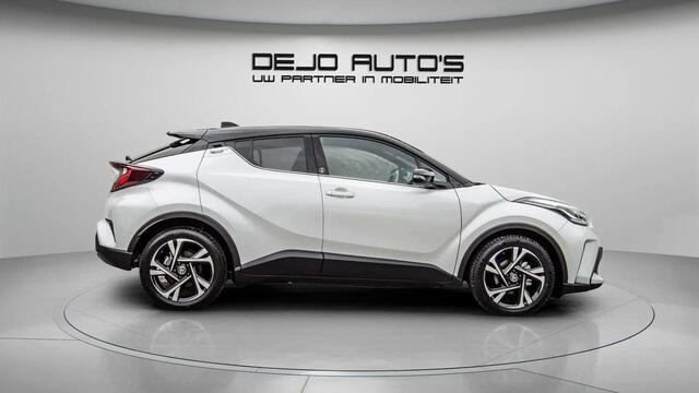 Toyota C-HR 1.8 HYBRID 122PK TEAM D BI-TONE NAVI-CARPLAY CAMERA PDC V+A AFN-TREKHAAK STOELVERWARMING 18 INCH