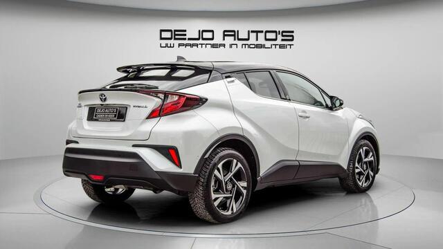 Toyota C-HR 1.8 HYBRID 122PK TEAM D BI-TONE NAVI-CARPLAY CAMERA PDC V+A AFN-TREKHAAK STOELVERWARMING 18 INCH