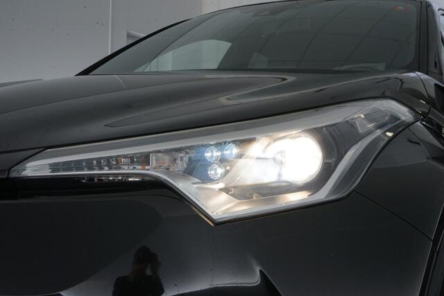 Toyota C-HR 1.8 Hybrid Bi-Tone Plus