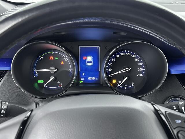 Toyota C-HR 1.8 Hybrid Bi-Tone Limited | Navigatie | Camera | DAB Radio |