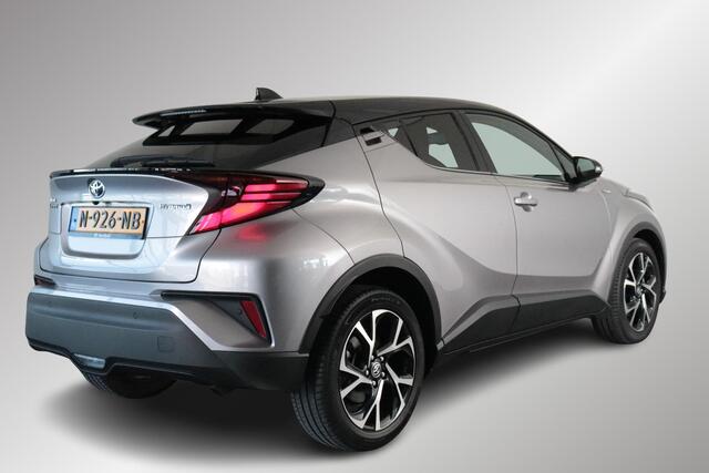 Toyota C-HR 1.8 Hybrid First Edition Limited, BSM, Stuurverwarming, Stoelverwarming, Parkeersensoren, Apple Carplay, Android Auto, Keyless entry!