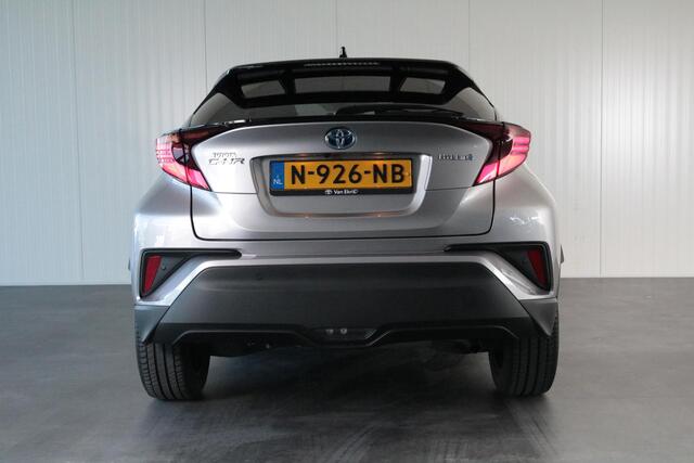 Toyota C-HR 1.8 Hybrid First Edition Limited, BSM, Stuurverwarming, Stoelverwarming, Parkeersensoren, Apple Carplay, Android Auto, Keyless entry!