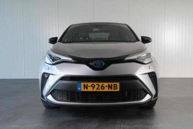 Toyota C-HR 1.8 Hybrid First Edition Limited, BSM, Stuurverwarming, Stoelverwarming, Parkeersensoren, Apple Carplay, Android Auto, Keyless entry!