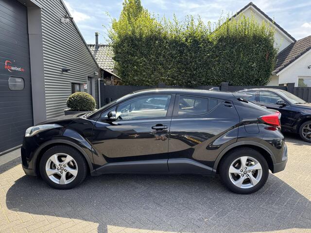 Toyota C-HR 1.8 Hybrid Dynamic | Navigatie | Camera | DAB | Cruise Control | Lichtmetalen Velgen |