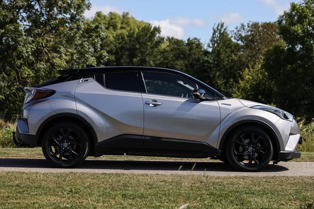 Toyota C-HR 1.8 Hybrid Bi-Tone ? JBL ? Camera ? Trekhaak