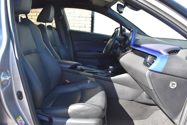 Toyota C-HR 1.8 HYBRID PREMIUM, Bi Tone Cruise, Camera, Navi