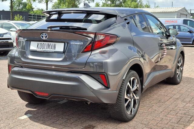 Toyota C-HR 1.8 Hybrid Dynamic Navigatie Apple Carplay/Android Auto, achteruitrij camera, adaptieve cruise control, keyless,