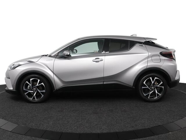 Toyota C-HR 1.8 Hybrid Style | Stoel/Stuurverwarming | Parkeersensoren | Navigatie |