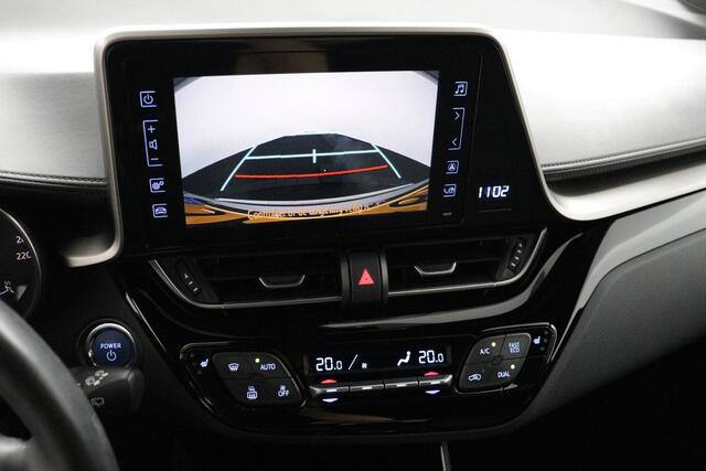 Toyota C-HR 1.8 Hybrid Style | Stoel/Stuurverwarming | Parkeersensoren | Navigatie |
