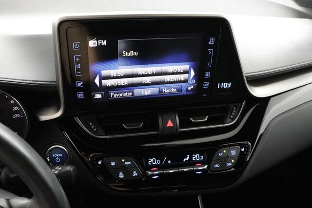 Toyota C-HR 1.8 Hybrid Style | Stoel/Stuurverwarming | Parkeersensoren | Navigatie |