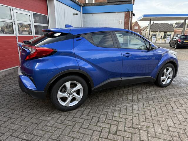 Toyota C-HR 1.8 Hybrid Dynamic | Navigatie | THR |
