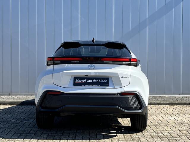 Toyota C-HR 2.0 Plug-in Hybrid 220 Dynamic NIEUW VOORRAAD LEVERBAAR! SNEL RIJDEN