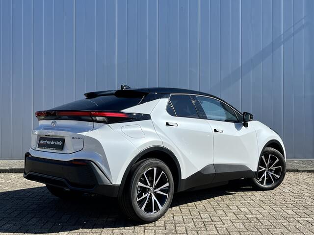 Toyota C-HR 2.0 Plug-in Hybrid 220 Dynamic NIEUW VOORRAAD LEVERBAAR! SNEL RIJDEN