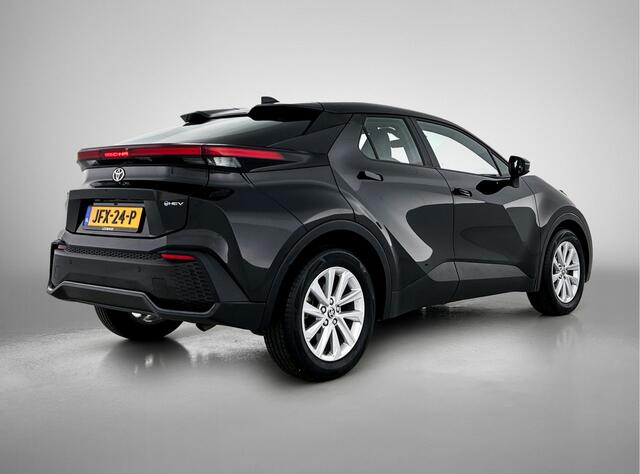Toyota C-HR 1.8 Hybrid 140 Active Limited | Navigatie | Stoel- en Stuurverwarming | Parkeersensoren voor+achter | BSM |