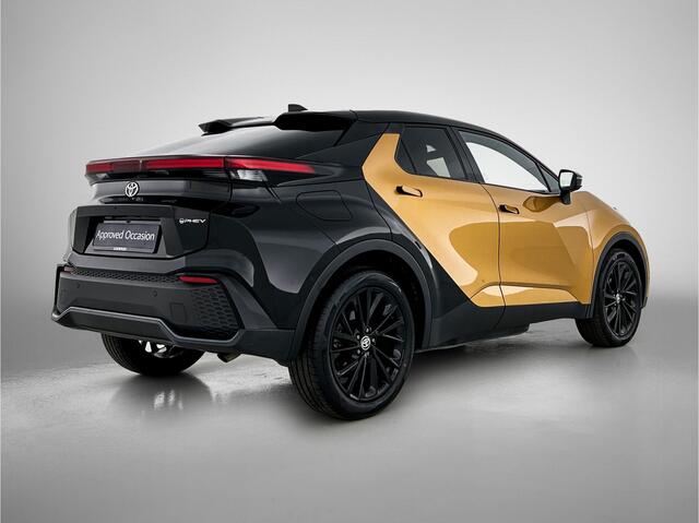 Toyota C-HR 2.0 Plug-in Hybrid 220 Première Edition | Panorama dak | Lederen bekleding | Stoel en stuurverwarming |