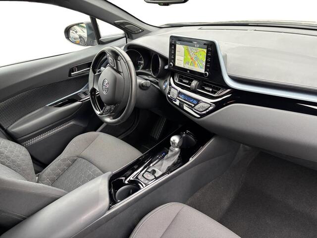 Toyota C-HR 2.0 Hybrid Launch Edition | Extra Winterwielen | Navigatie | Camera | Two-Tone | Stoelverwarming | 18"LM Velgen |