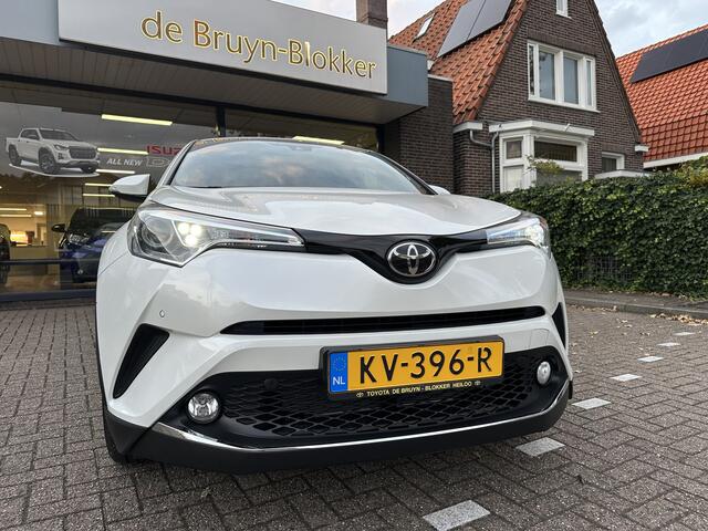 Toyota C-HR 1.2 First Edition Executive handgeschakeld trekgewicht 1300 kg