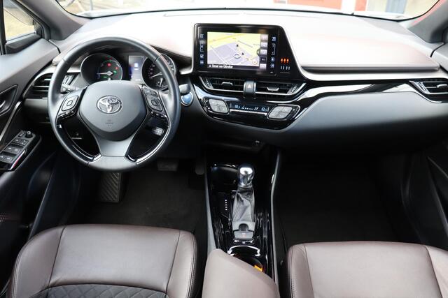 Toyota C-HR 1.8 Hybrid Executive , All-season banden, Thuiskomer