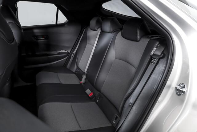 Toyota C-HR 1.8 Hybrid 140 Executive - Automaat | Dig. Cockpit | Adapt. Cruise | Stoel-+Stuur-+Voorruitverw. | Elek. Stoel | PDC | Camera | NAV + App. Connect | ECC | DAB | LM 19" | 3747