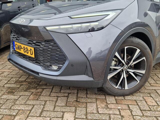 Toyota C-HR 1.8 Hybrid Executive Trekhaak Sensoren Navigatie