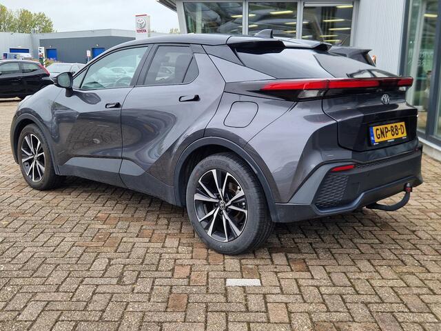Toyota C-HR 1.8 Hybrid Executive Trekhaak Sensoren Navigatie