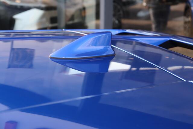 Toyota C-HR 1.8 Hybrid Business Intro, Trekhaak, Keyless entry, DAB Radio, Cruise control, achterruitrijcamera,