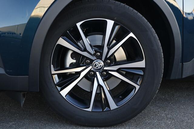 Toyota C-HR 2.0 Plug-in Hybrid 220 Dynamic reservering roy tot zaterdag