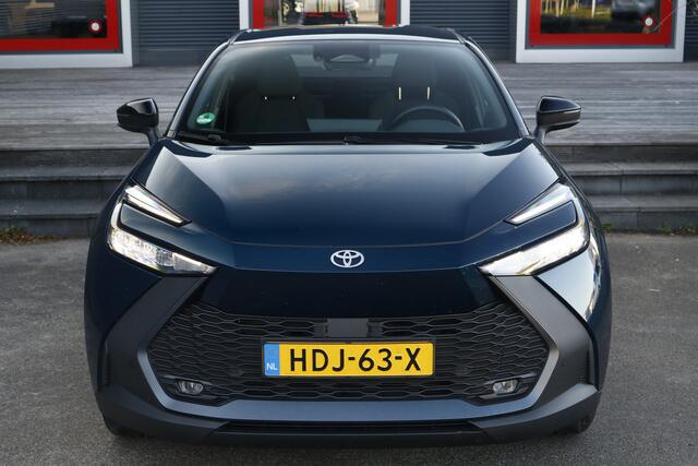Toyota C-HR 2.0 Plug-in Hybrid 220 Dynamic reservering roy tot zaterdag
