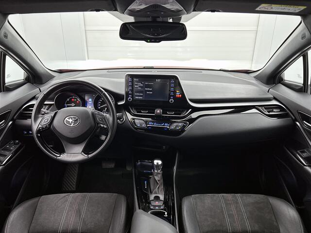 Toyota C-HR 1.8 Hybrid GR-Sport Premium Pack | Sportstoelen | Blindspot | Stoelverwarming | Apple Carplay / Android Auto |
