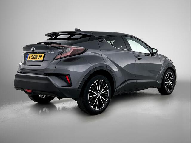 Toyota C-HR 1.8 Hybrid Executive | Navigatie| LED verlichting | Leer | Parkeersensoren