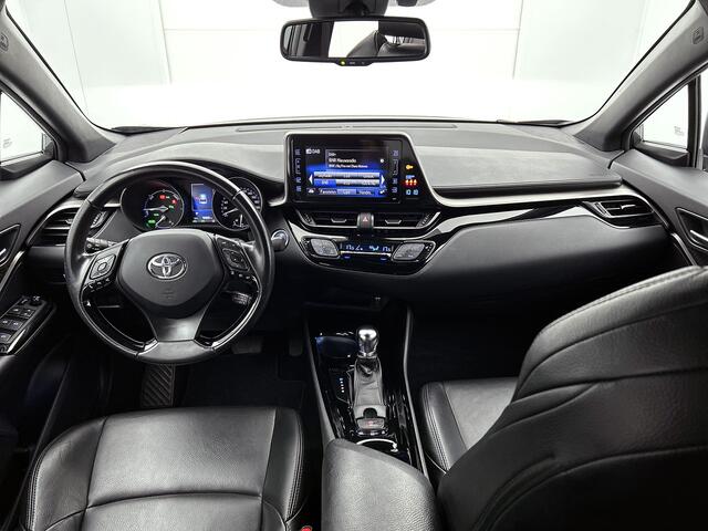 Toyota C-HR 1.8 Hybrid Executive | Navigatie| LED verlichting | Leer | Parkeersensoren