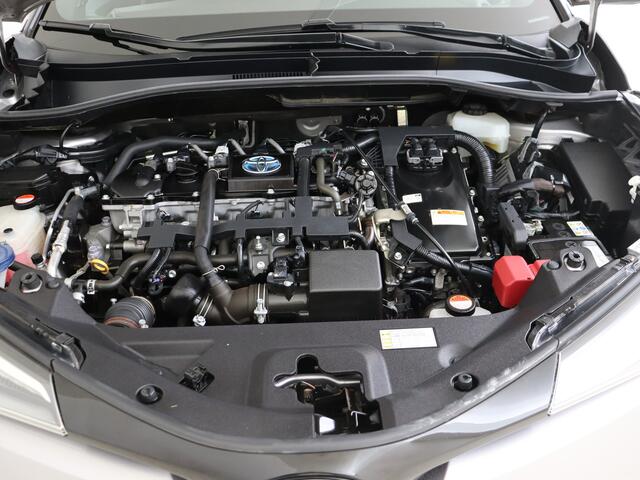 Toyota C-HR 1.8 Hybrid Premium | LED V+A | Parkeersensoren V+ A | Stoelverwarming | Climate control |
