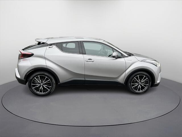 Toyota C-HR 1.8 Hybride Executive Special | Navigatie | Achteruitrijcamera | Trekhaak