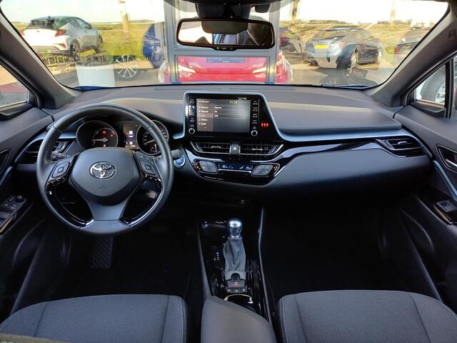 Toyota C-HR 2.0 Hybrid Style 184 PK | Stoel- en stuurverwarming | PDC | BSM | Trekhaak | Carplay - Android auto