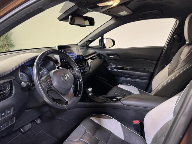 Toyota C-HR 1.8 Hybrid Adventure | Uniek lederen interieur | Trekhaak | JBL-audio |