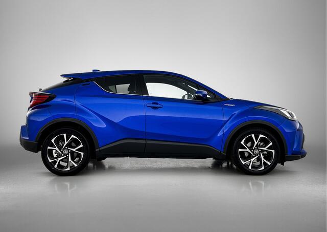 Toyota C-HR 1.8 Hybrid First Edition | Trekhaak | Stoelverwarming | Full map navigatie | Climate control |